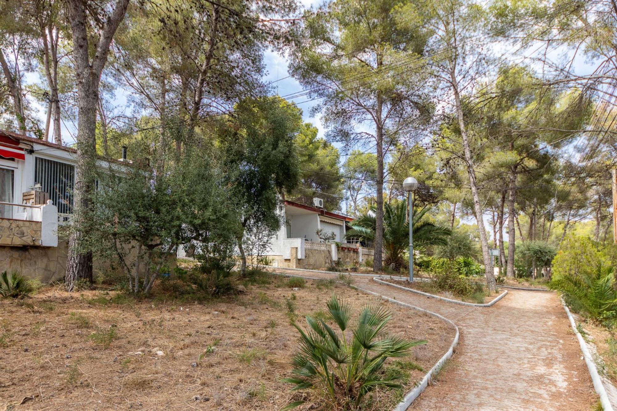 Luminoso Bungalow Con Parking Tarragona Exteriör bild
